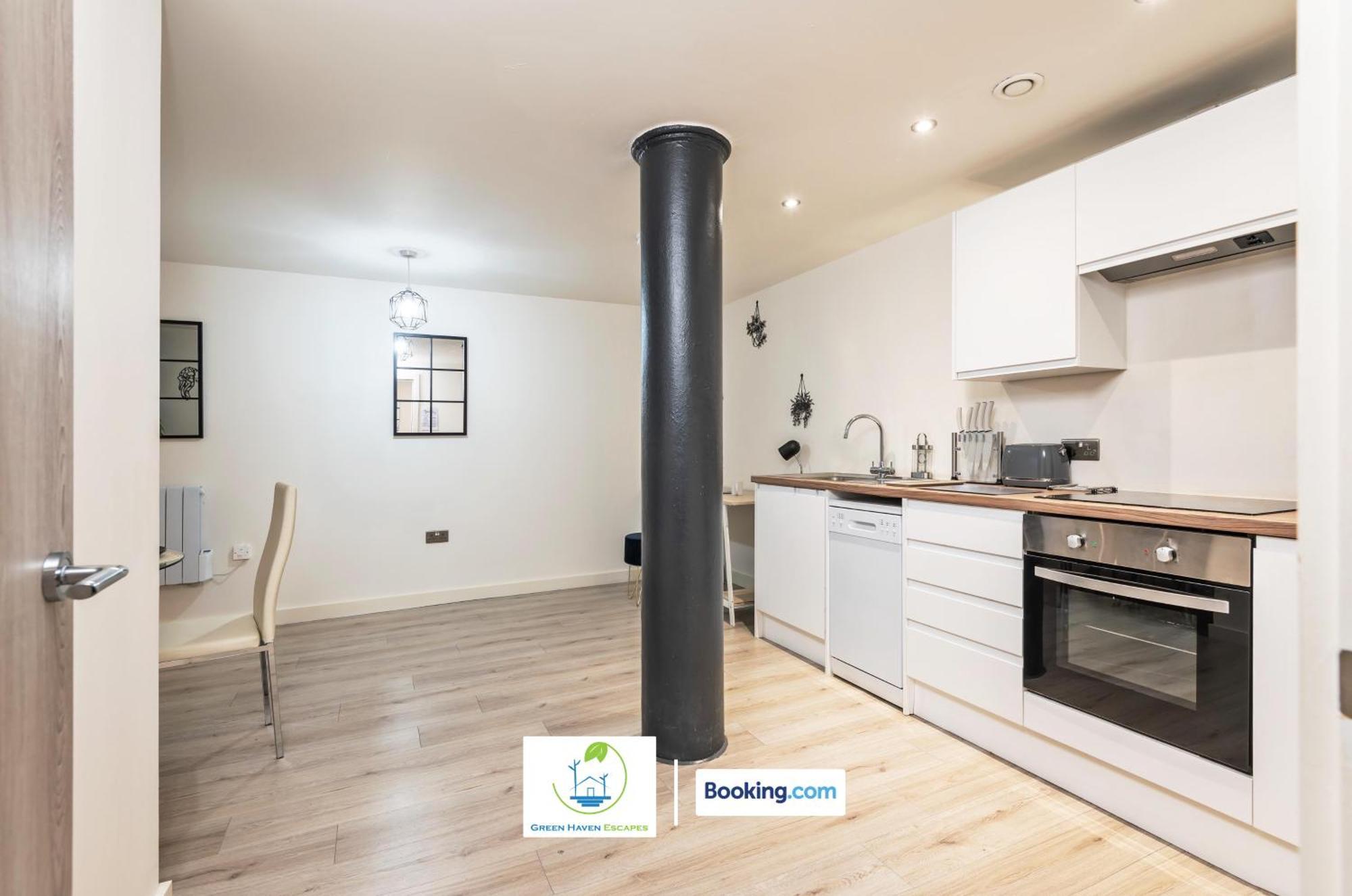 Spacious 1 Bedroom Apartment With 4K Cinema Experience By Green Haven Escapes In Bradford Брадфорт Екстериор снимка