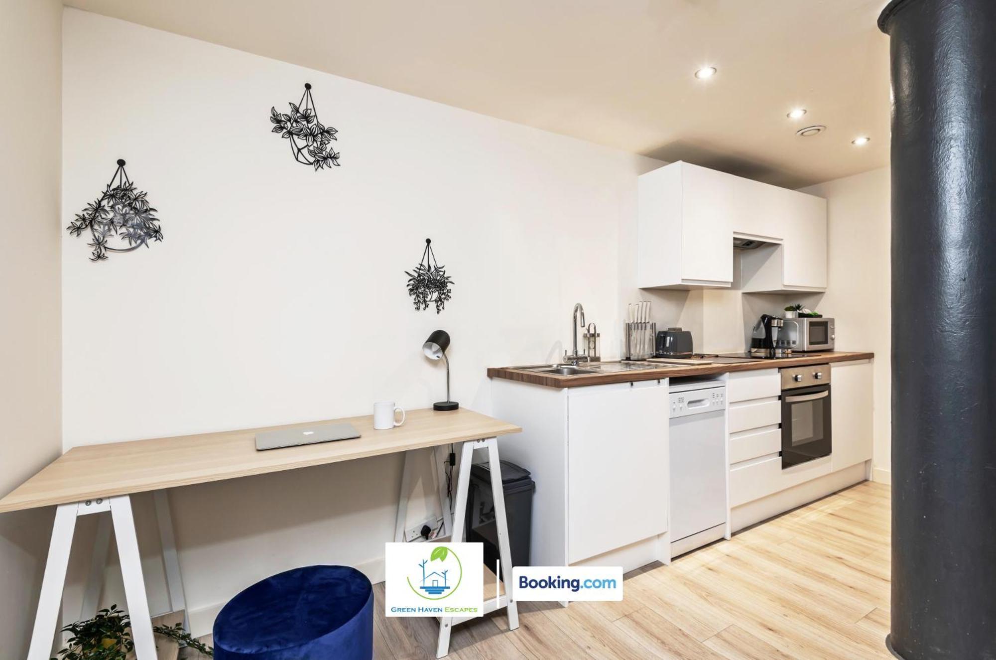 Spacious 1 Bedroom Apartment With 4K Cinema Experience By Green Haven Escapes In Bradford Брадфорт Екстериор снимка